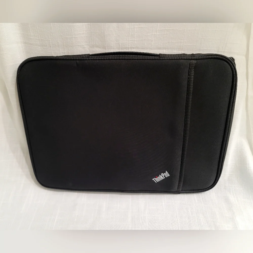 NEW Lenovo ThinkPad Laptop/Tablet Sleeve 13